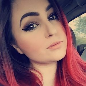 Meet your Posher, Bethany